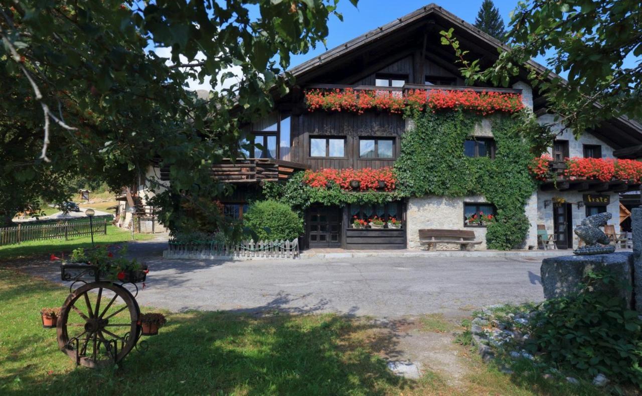 Albergo Ristorante Al Frate Da Streza Madonna di Campiglio Exterior foto